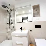 Patama Karli - Zentrales City-feeling Nahe Suedvorstadt, Uniklinik, Zoo Mit Balkon Und Wlan Kostenlos *