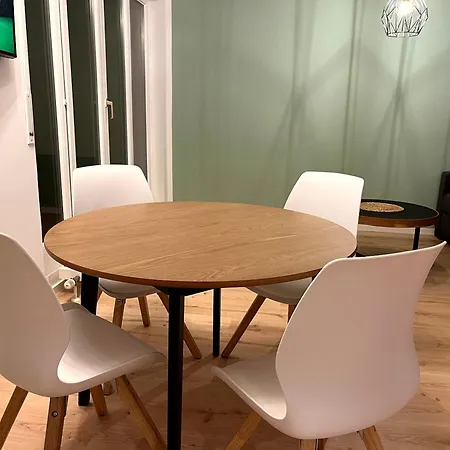 Patama Karli - Zentrales City-feeling Nahe Suedvorstadt, Uniklinik, Zoo Mit Balkon Und Wlan Kostenlos